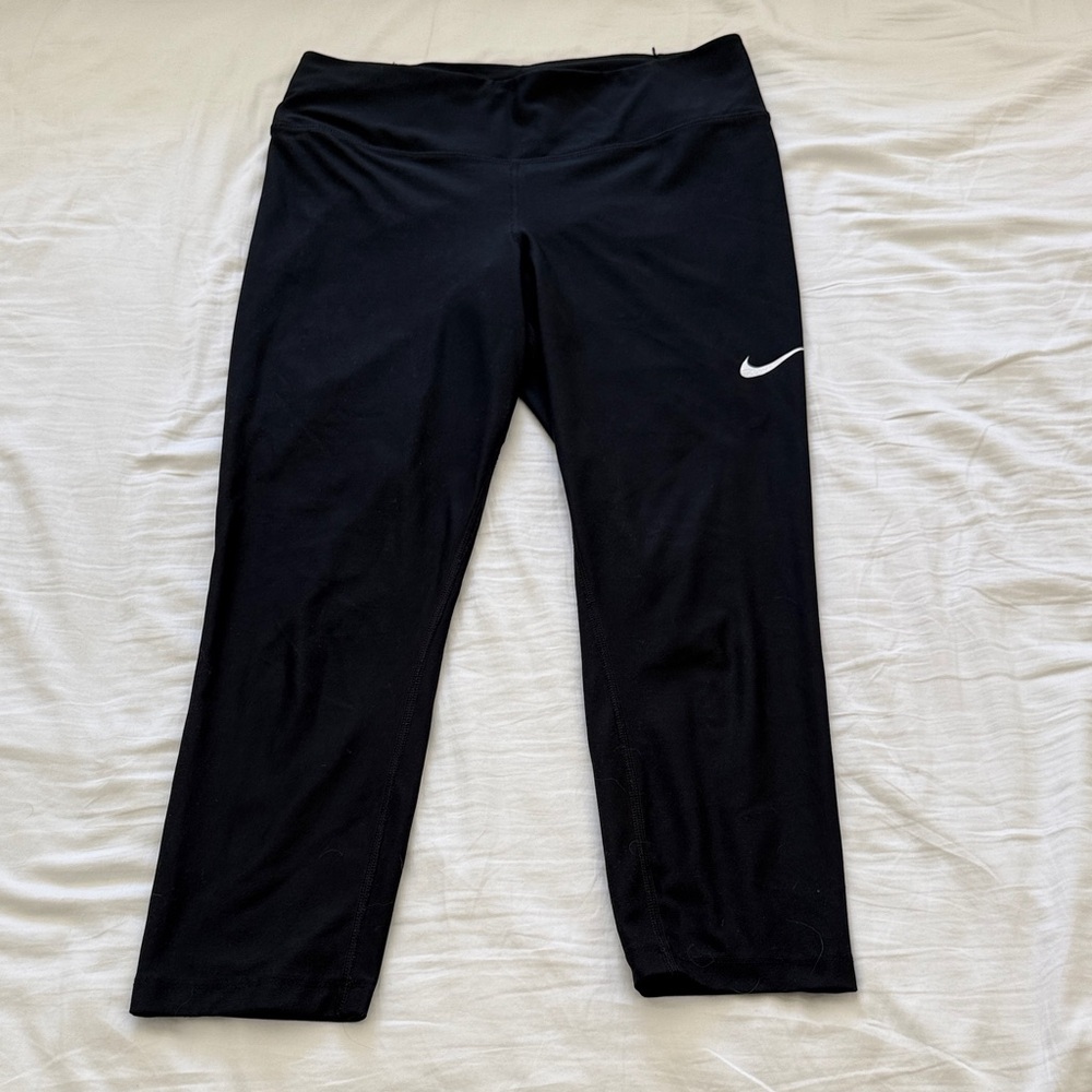 Nike Black Capri Leggings